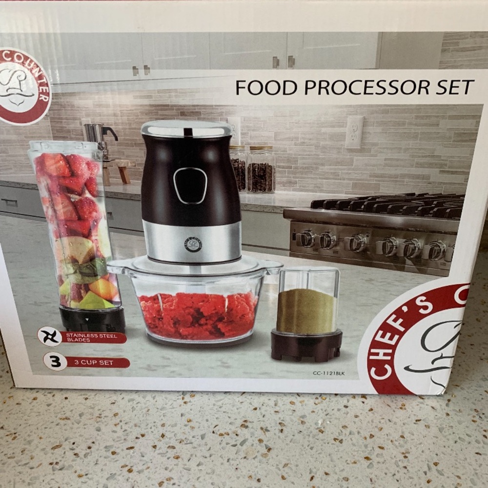 Chef’s Counter food processor new 3 Cup Set. New In Box. Great Gift